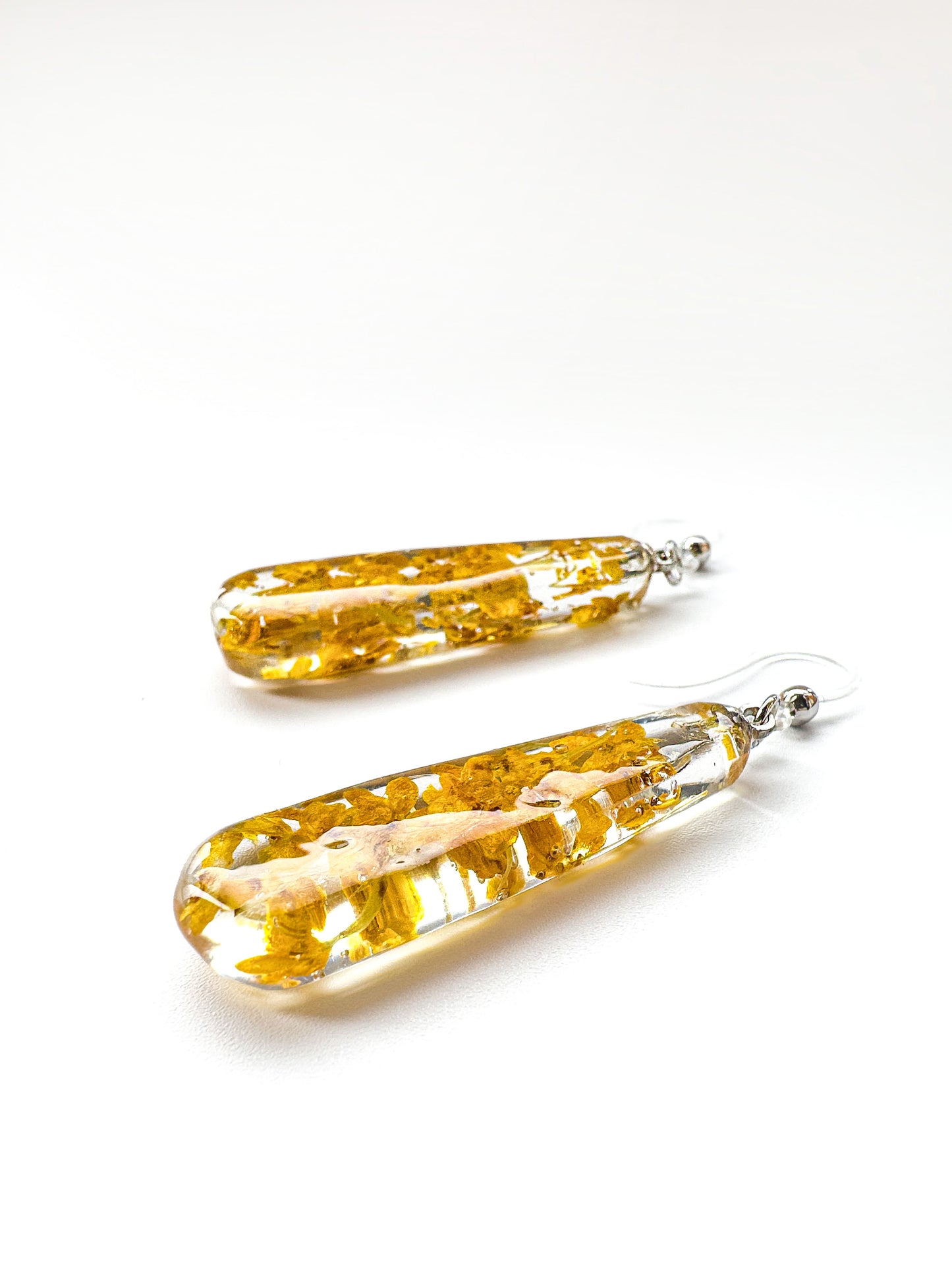 No.027 キンモクセイ吹溜り ピアス 一点物